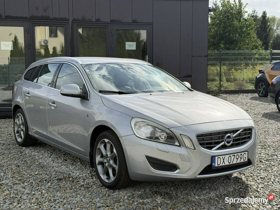 Volvo V60 16 D2 115 2012 skóry climatronic hak tempomat dolnośląskie