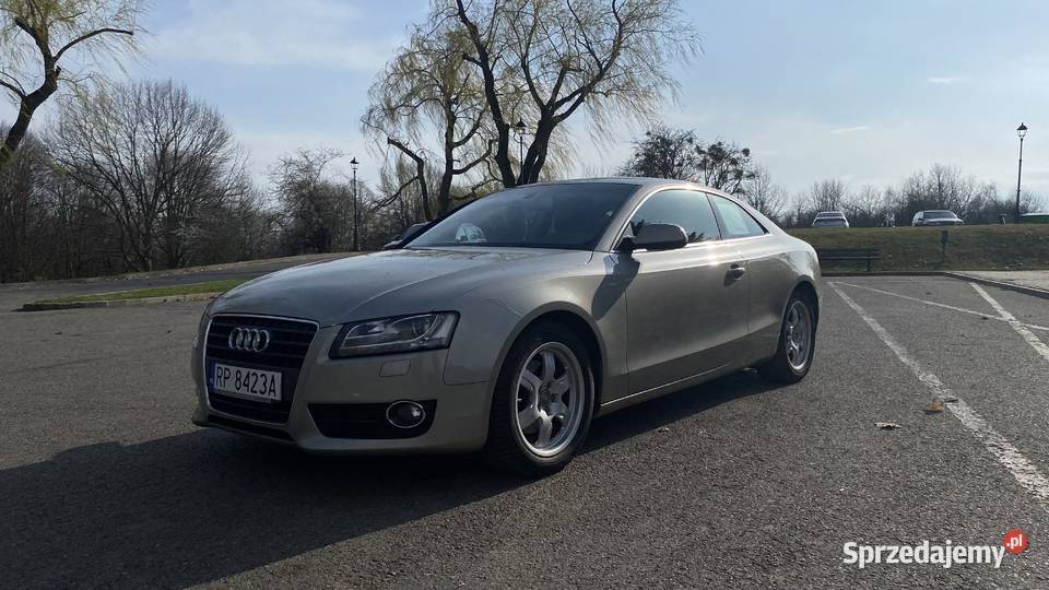 AUDI A5 Coupe 18 benzyna 2010 219 zadbane 219000km Audi Przemyśl