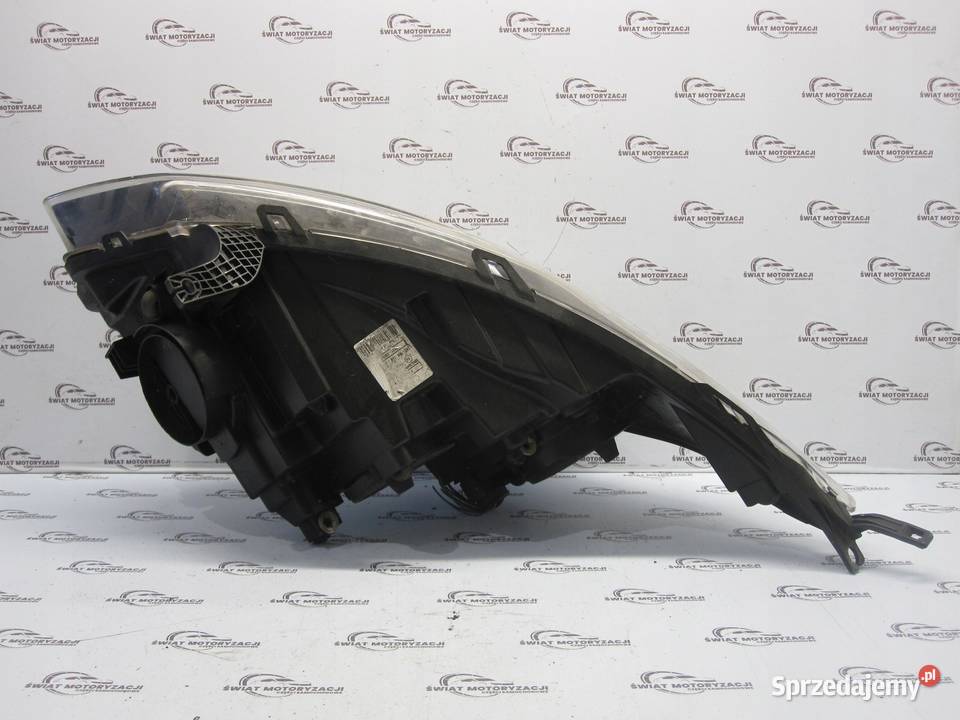 FORD TRANSIT CUSTOM lampa prawa przód