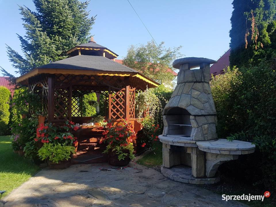 Kominek grill ogrodowy z kamienia piaskowego B5 Lubień