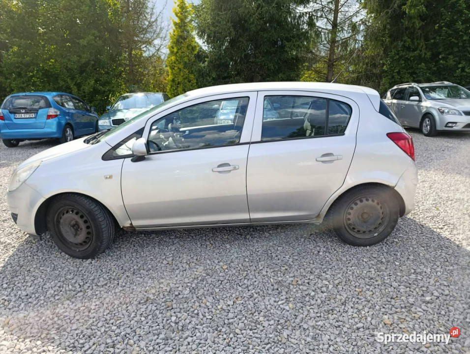 Opel Corsa Do poprawek blacharsko lakierniczych 1364cm3