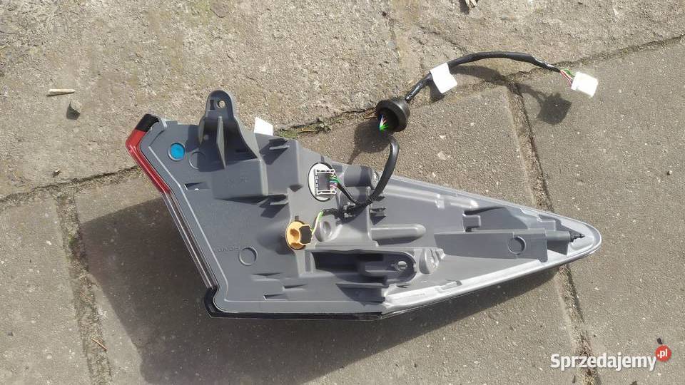 HONDA CIVIC lift 2016 2017 LAMPA TYŁ PRAWA LED Oświetlenie Byków