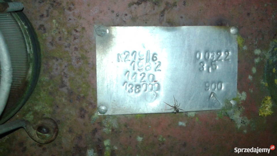 Jednoosiowy rozrzutnik obornika 35t Agromet Maszyny rolnicze