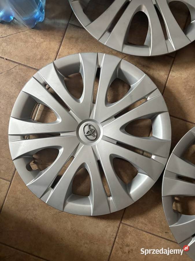 Kołpaki 16 toyota Niesłuchowo