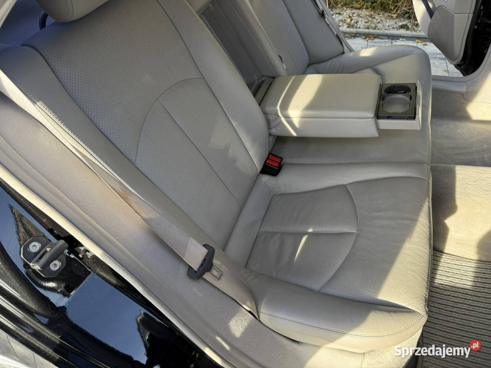 Mercedes E 200 Nowy rozrząd zadbana 100 światła do jazdy dziennej Poznań