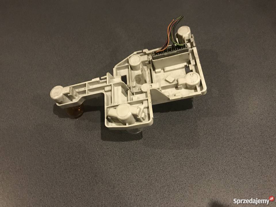 WKŁAD LAMPY TYŁ FORD MONDEO MK3 PRAWY HB SEDAN Radomsko
