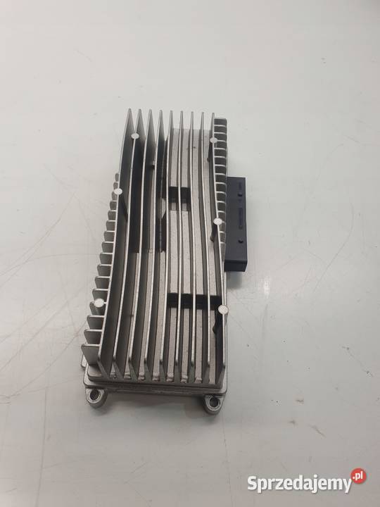 WZMACNIASZ AUDIO AUDI A4 B8 A5 Q5 8R0035223G Przystajń