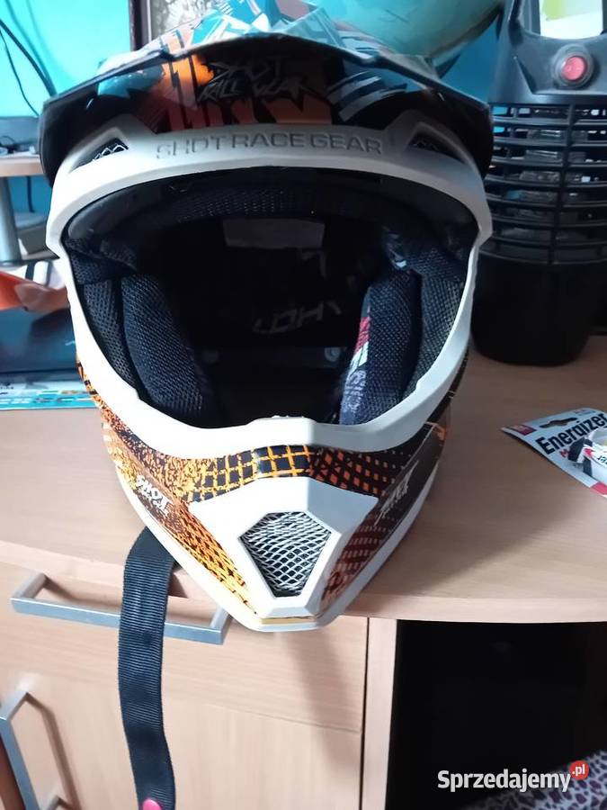 Sprzedam Części i akcesoria motocyklowe Czelatyce sprzedam