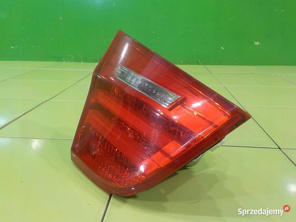 BMW 3 E90 LIFT 20 D 11r SEDAN 4D lampa lewa tyl osobowe Lampy tylne Suków