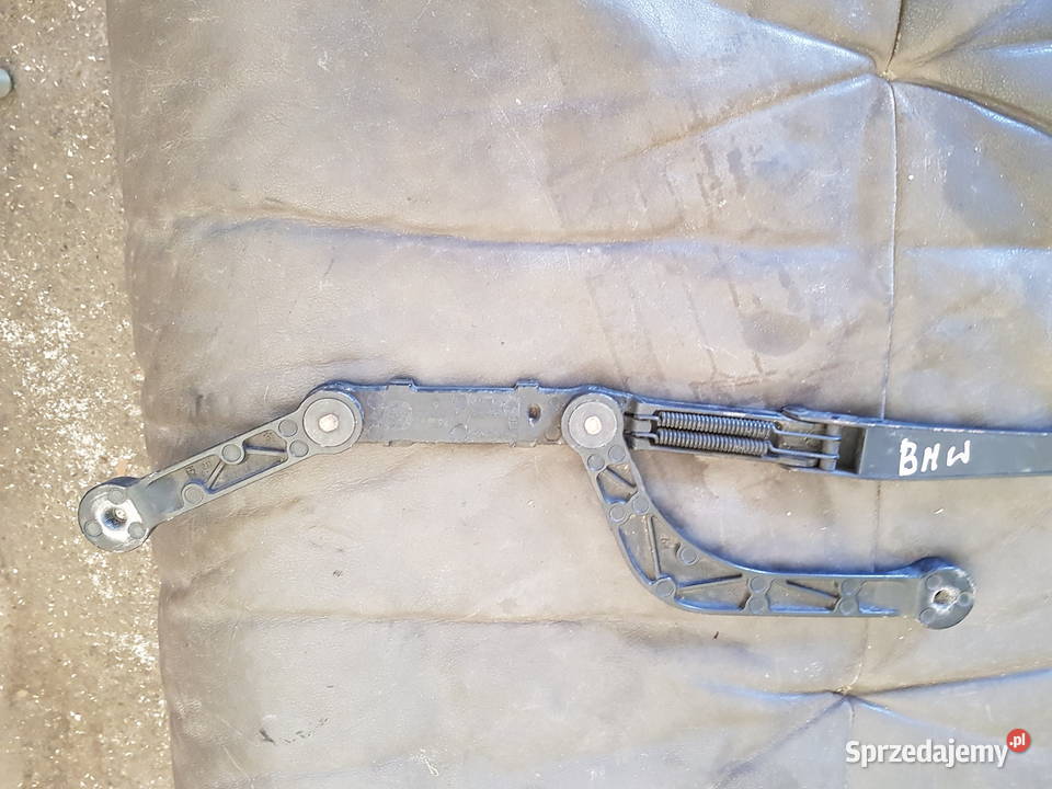 BMW 5 E39 RAMIE WYCIERACZKI PRAWE PRZOD 8209880