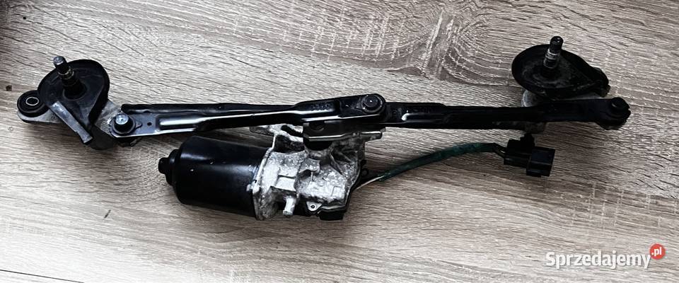 HYUNDAI i20 0815r MECHANIZM WYCIERACZEK