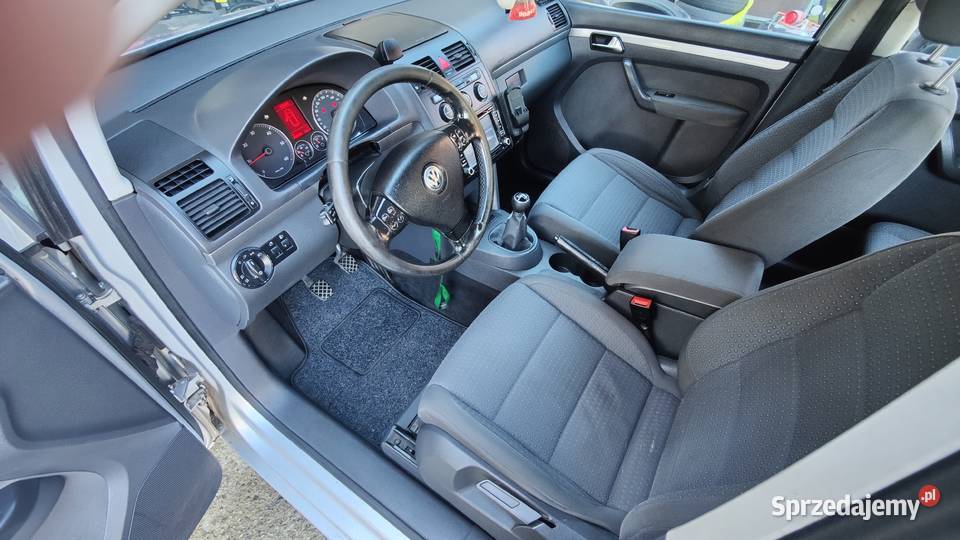 VW Touran 7osobowy 19tdi 105 skrzynia 6 Touran Nieznaszyn