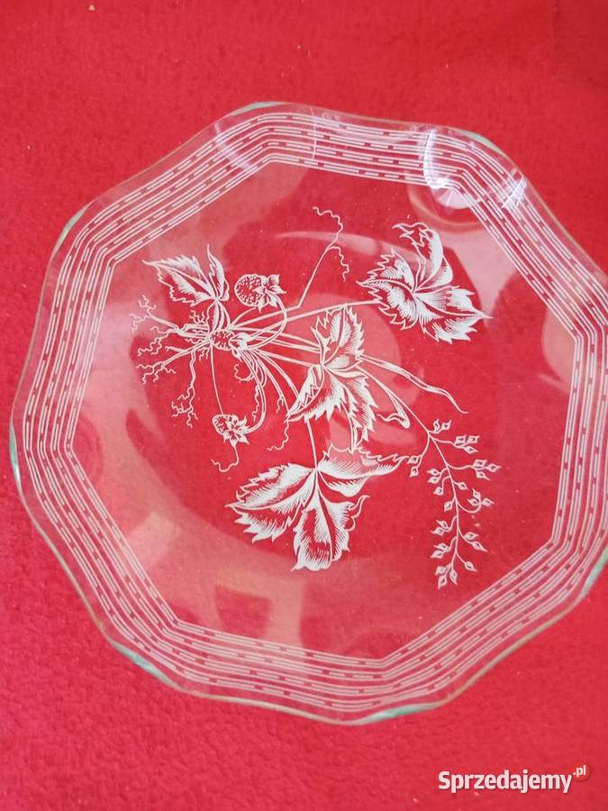 miseczka z białym ornamentemhuta Glaswerk Warszawa sprzedam