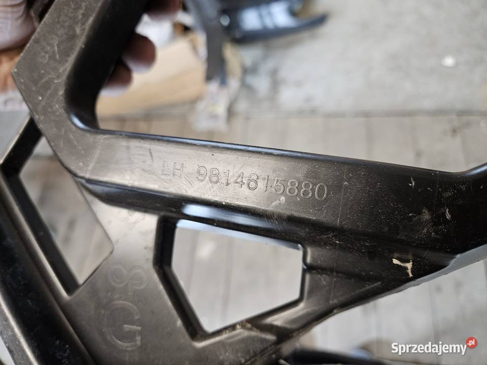 PEUGEOT 5008 II ŚLIZG LEWY ZDERZAKA TYŁ Pozostałe Międzychód