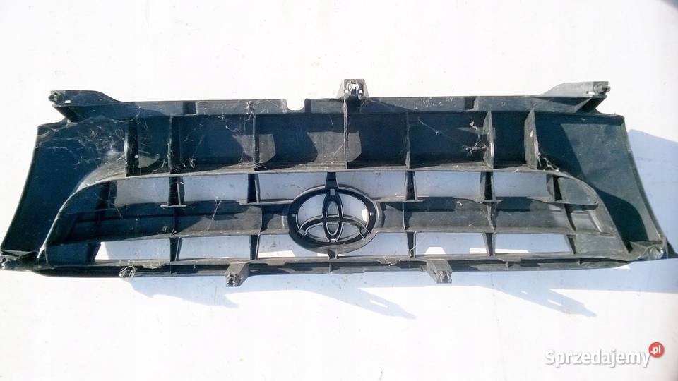 TOYOTA HILUX 2003 2004 2005 2006 GRILL ATRAPA Byków