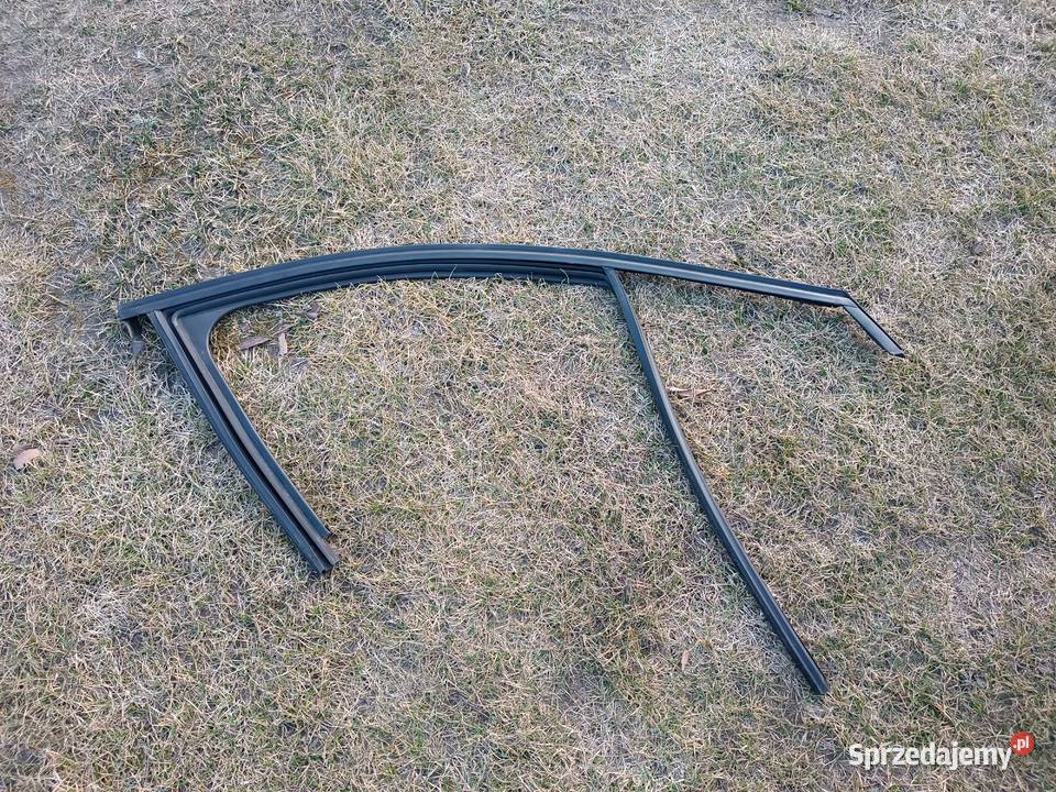 Uszczelka drzwi prawy przód Peugeot 2008 I Turek