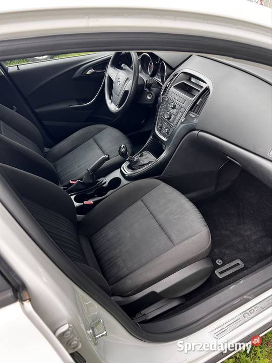 Opel Astra J 14 Benzyna Klima Astra Samochody osobowe Stargard