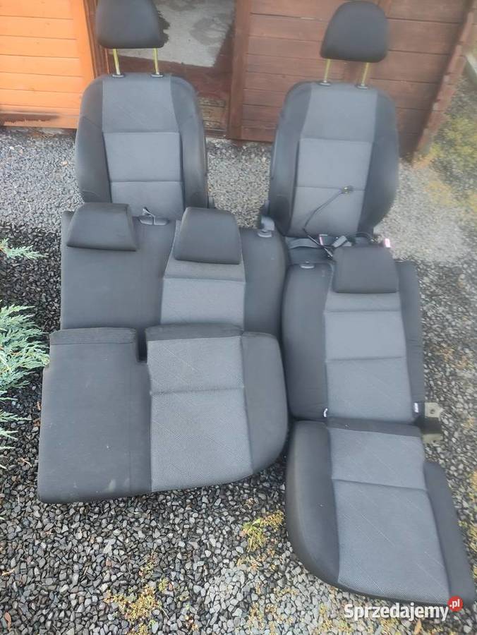 Komplet do siedzeń Peugeot 207 3 drzwi dolnośląskie Wałbrzych sprzedam