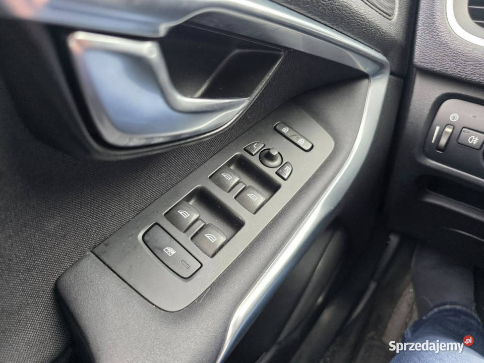 Volvo V40 16 Diesel 115 Klimatyzacja LED system Start-Stop Słupsk