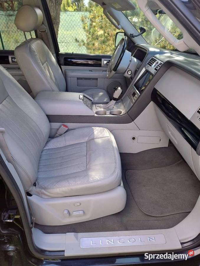 Lincoln Navigator 4x4 54 V8 z LPG Zamiana skórzana tapicerka Sosnowica