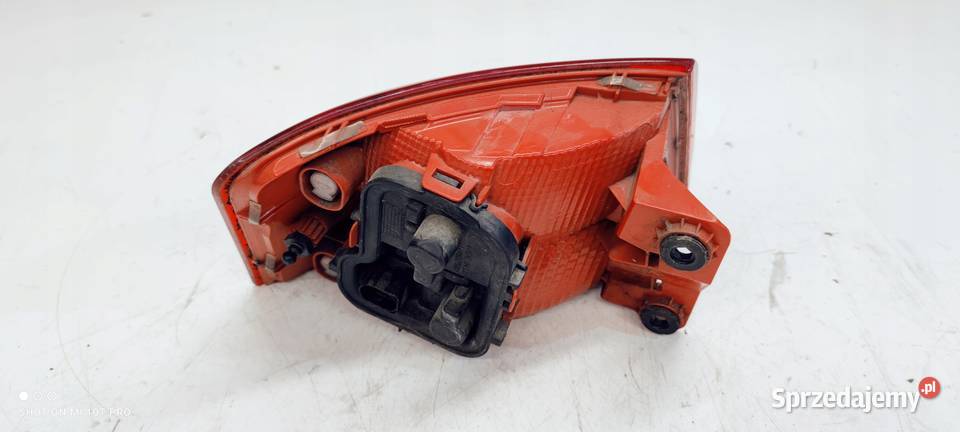 LAMPA PRAWY TYŁ W BŁOTNIK AUDI A6 C7 4G5945096 śląskie Przystajń