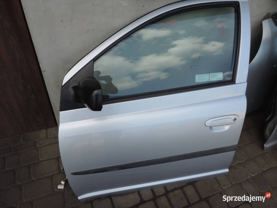 TOYOTA YARIS I 5D FL DRZWI LEWE LEWY PRZÓD 1E7 małopolskie Nowy Sącz