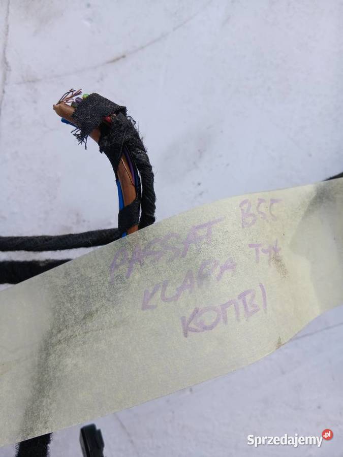 Wiązka elektryczna klapy tył kombi VW PASSAT B5 śląskie