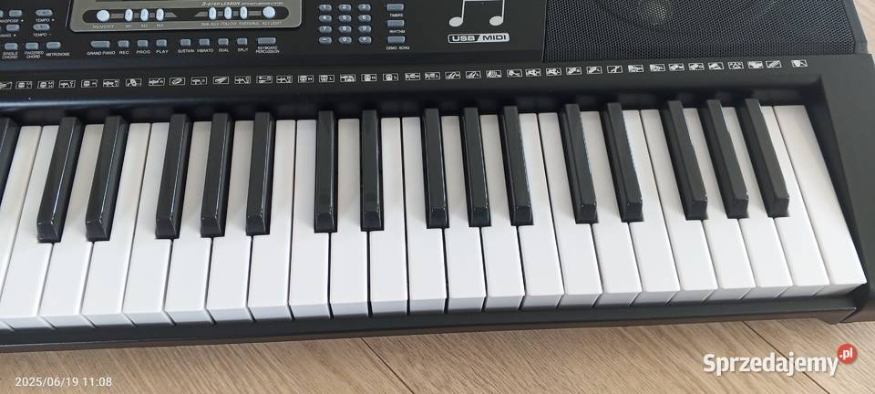 Keyboard MK 2115 Instrumenty klawiszowe i MIDI Człuchów sprzedam