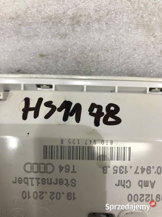 LAMPKA PODSUFITKI AUDI A5 8T 8T0947135B osobowe wielkopolskie