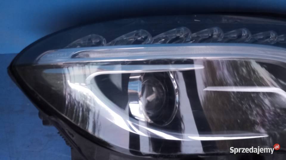 LAMPA PRAWY PRZÓD EUROPA XENON A1569061800 osobowe Nowy Tomyśl