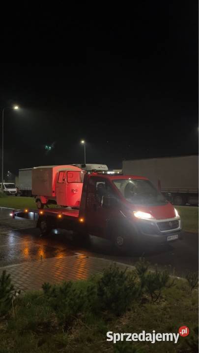 pomoc drogowa auto laweta transport maszyn Pomoc drogowa i holowanie Kołbiel