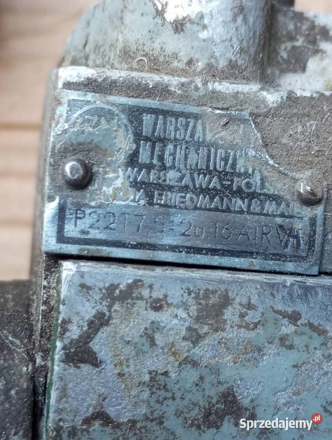 Pompa wtryskowa paliwowa Ursus C325 C328 Legnica sprzedam