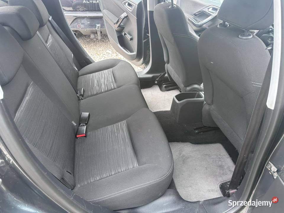 Peugeot 208 Salon Polska Niski Przebieg Ładna