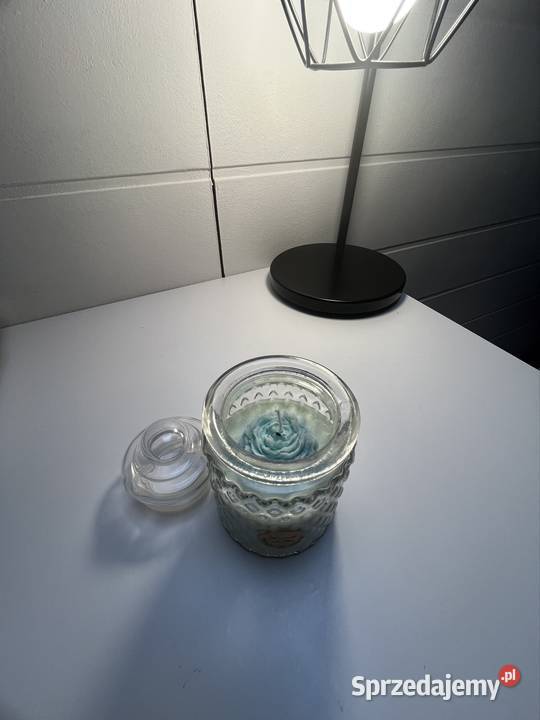 Świeczka waniliowo jaśminowa Świece Dekoracje i ozdoby