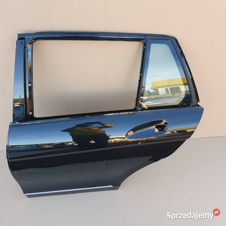 CKLASA W204 KOMBI DRZWI LEWY TYŁ LEWE TYLNE Trzciel sprzedam