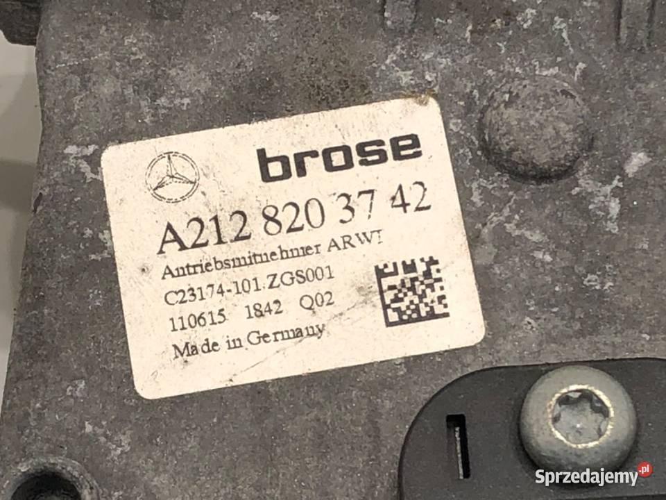 DOCIĄG KLAPY MERCEDES S212 Kombi 0916 osobowe