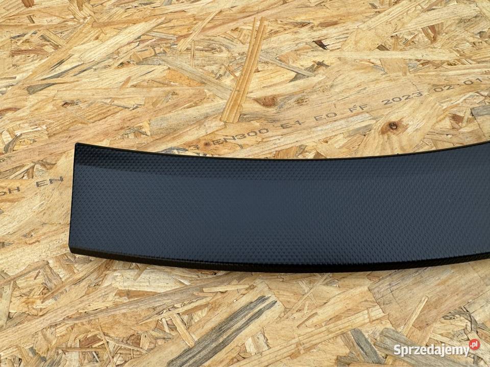 Listwa błotnika tył prawa rh Subaru forester V 5 osobowe