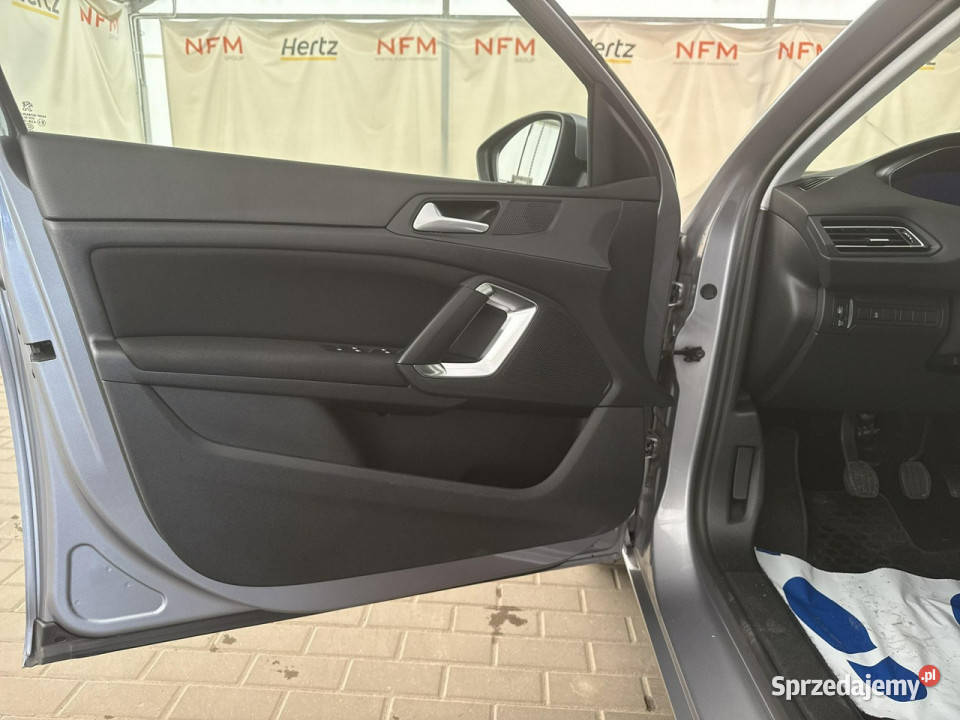 Peugeot 308 SW 15 Bluehdi130 Active Salon manualna Warszawa