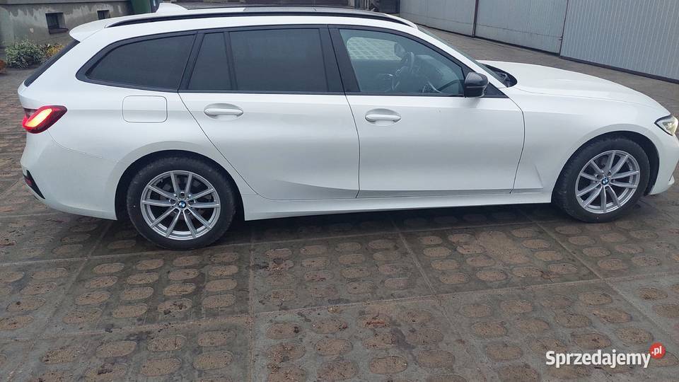 BMW seria 3 g21 Sport Line 320d 190 2019 Wilczyn