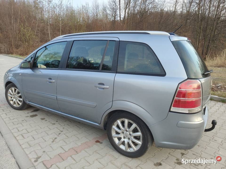 Sprzedam Opla Zafirę B 18 140 benzyna z gazem elektryczne lusterka Zafira małopolskie Myślenice
