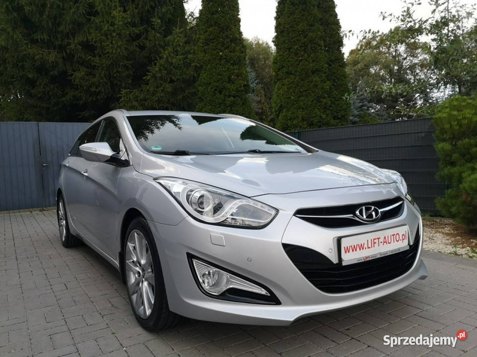 Hyundai i40 17 CRDI 116 Klimatr Kamera Alu serwisowany w ASO Strzegom