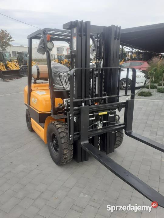Wózek widłowy 25T NISSAN Rzeszów