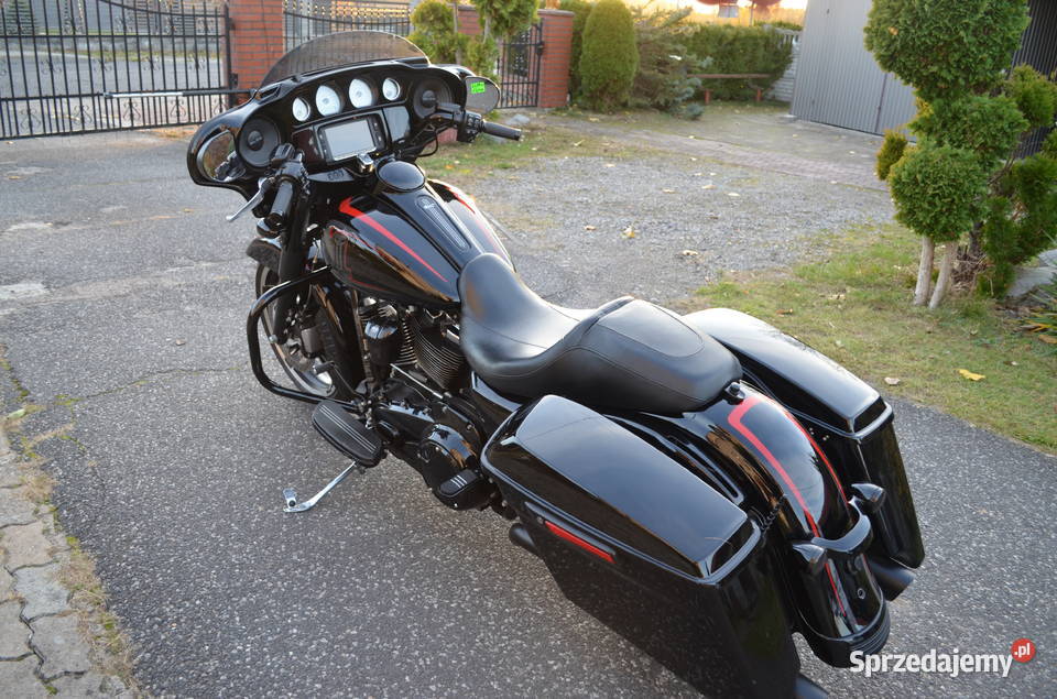 Harley Street Electra Road Glide nieuszkodzony Nowa Dęba