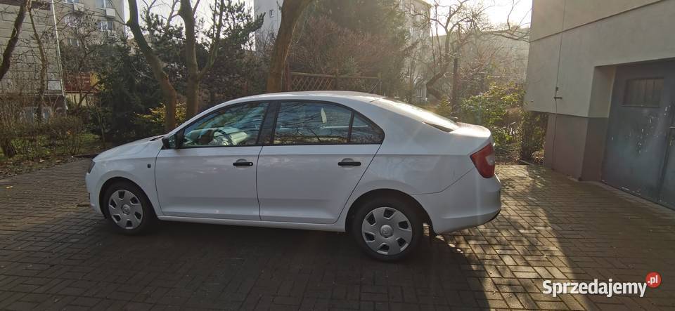 koda Rapid 12 MPI 63 kW 2014 Salon Niski Wrocław