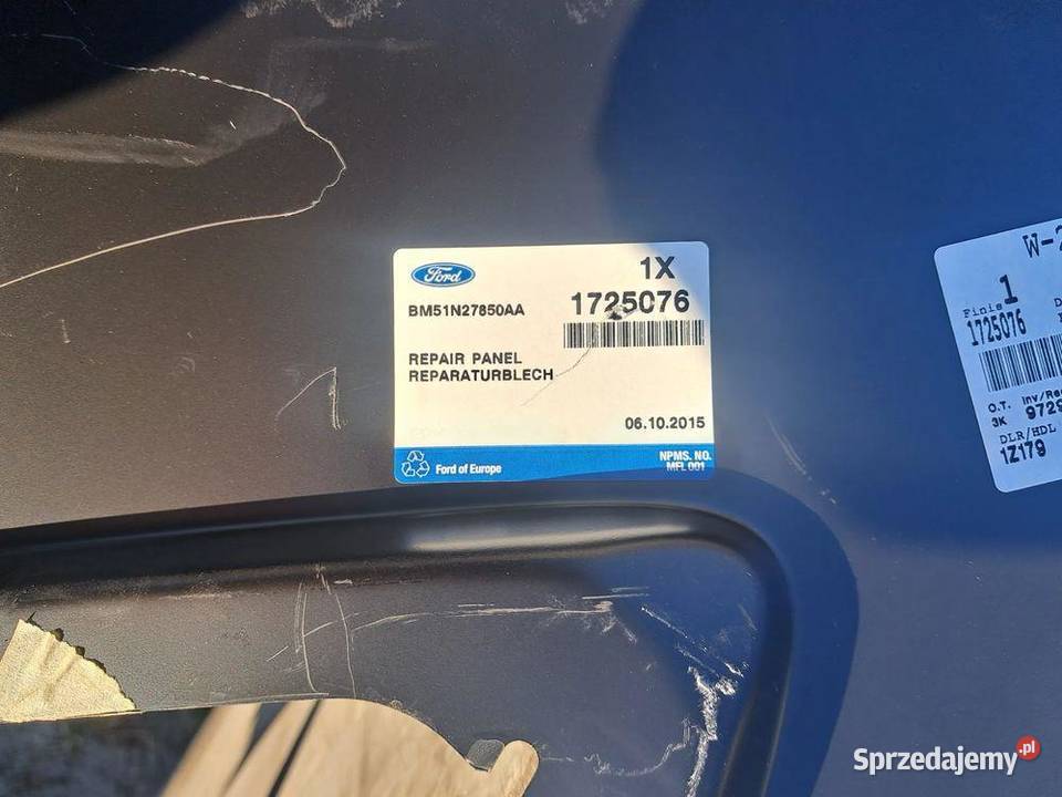 Błotnik prawy tył tylny Ford Focus III Kombi