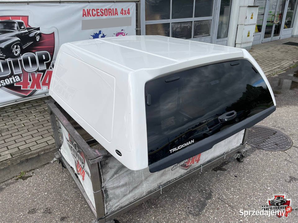 Zabudowa Toyota Hilux 2016 Hardtop na pakę osobowe warmińsko-mazurskie Pasłęk sprzedam