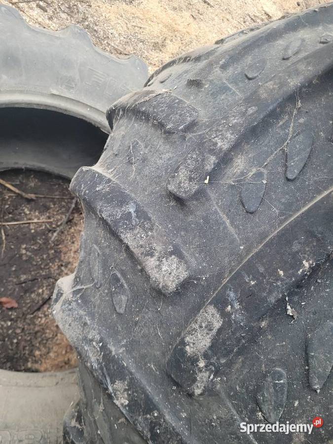 Opony 52085r 38 48070 r28