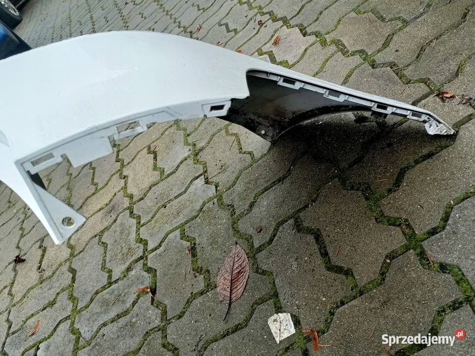 TESLA 3 ZDERZAK TYL TYLNY 2017 153072002D osobowe Przemęt
