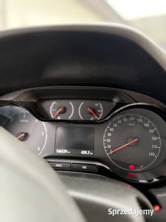 Sprzedam opel grandland x łódzkie Grabice