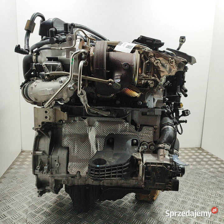 Silnik MercedesBenz C 300 20 L W206 2021 190 kW osobowe wielkopolskie Poznań sprzedam